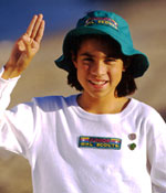 Photo of a Girl Scout demonstrating the Girl Scout Promise. © GSUSA. All rights reserved. (Photographer: Lori Adamski-Peek)